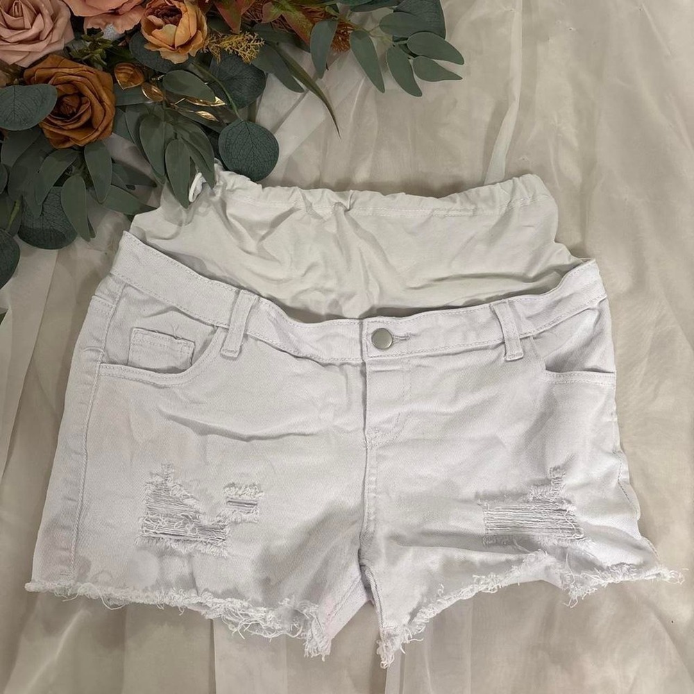 White maternity denim shorts with raw hem trim